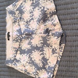 Dear John cuffed shorts, size 29